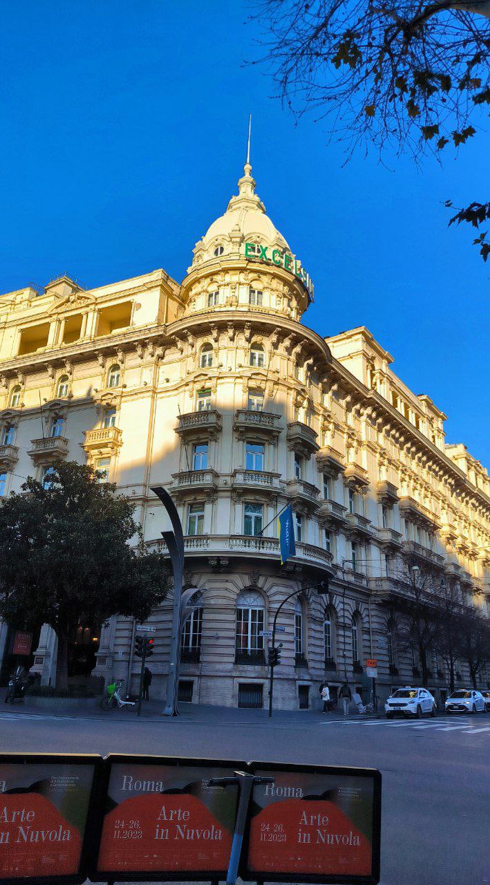 #Rome, media 3