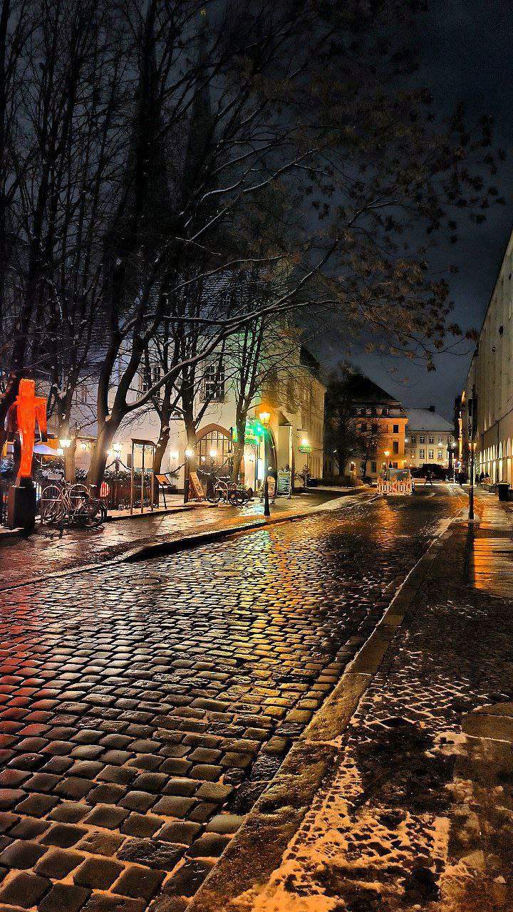 #Berlin #Review, media 3