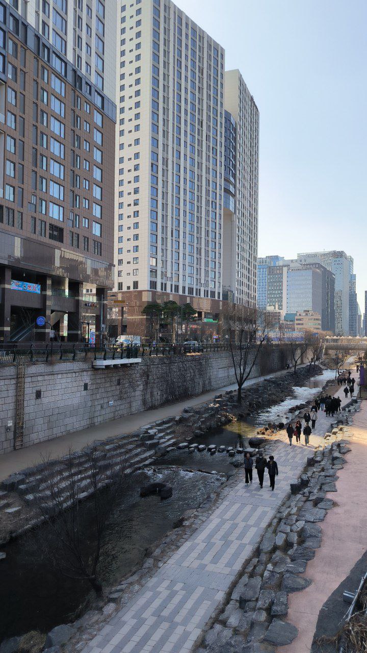 #Seoul, media 1