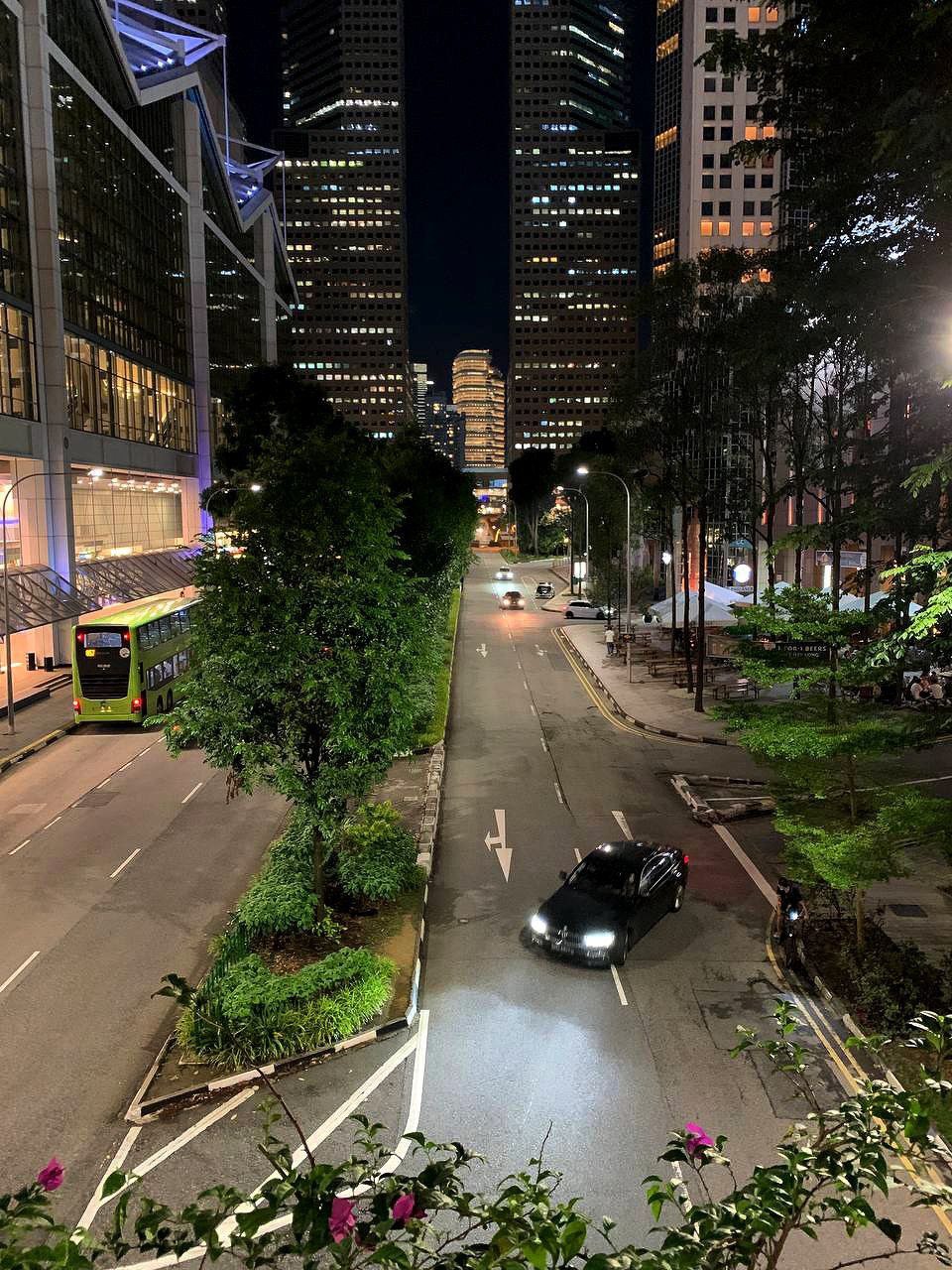 A subscriber sent some cool photos from Singapore., media 4