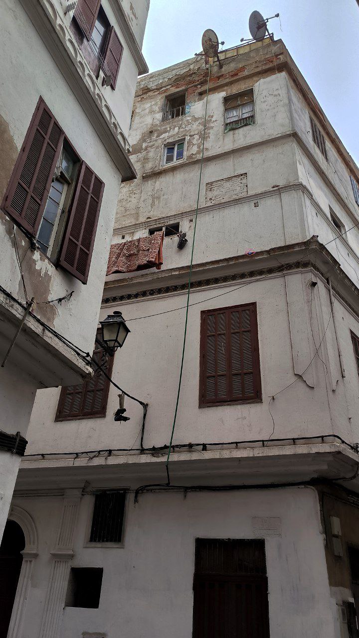 #Casablanca, media 5
