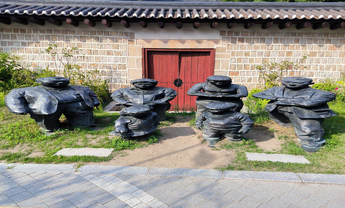 #Seoul, media 1