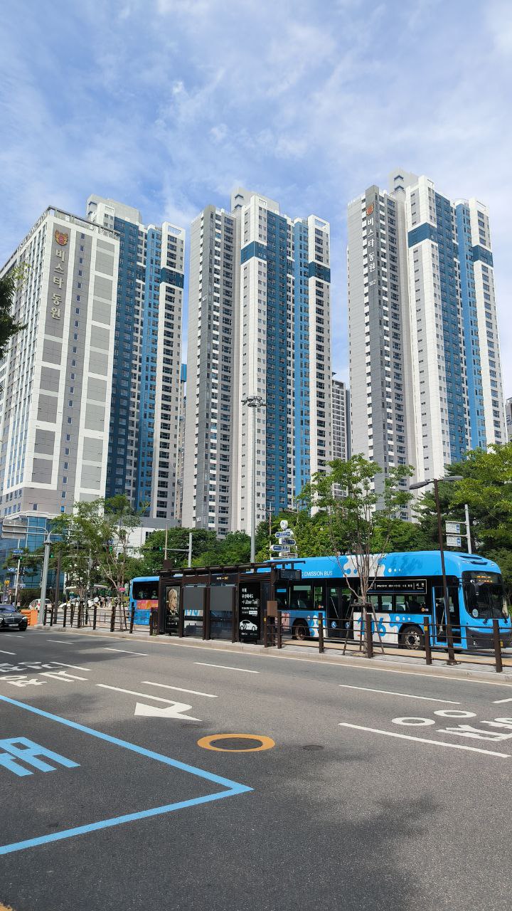 I went to #Busan for 5 days., media 5