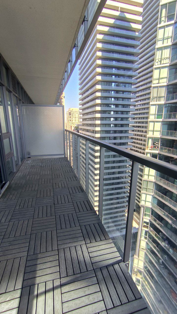 #Toronto, media 3