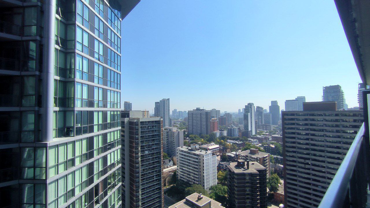 #Toronto, media 4