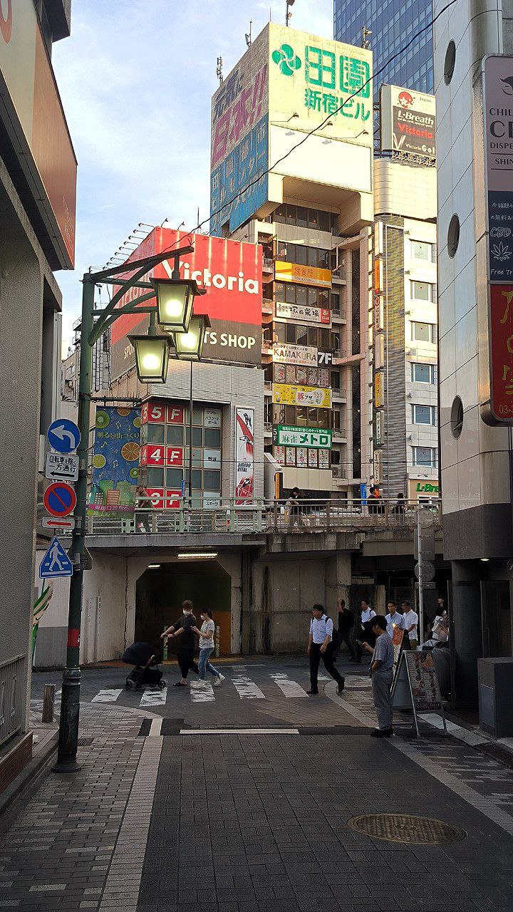 #Tokyo, media 5