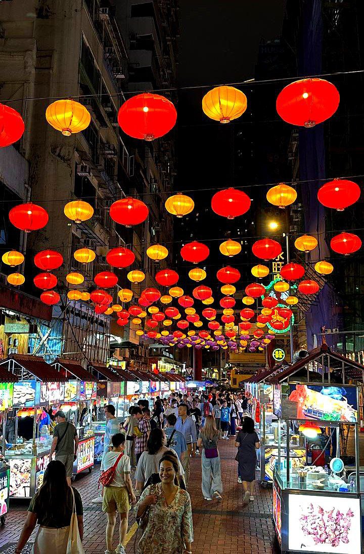 Nighttime #HongKong, media 3