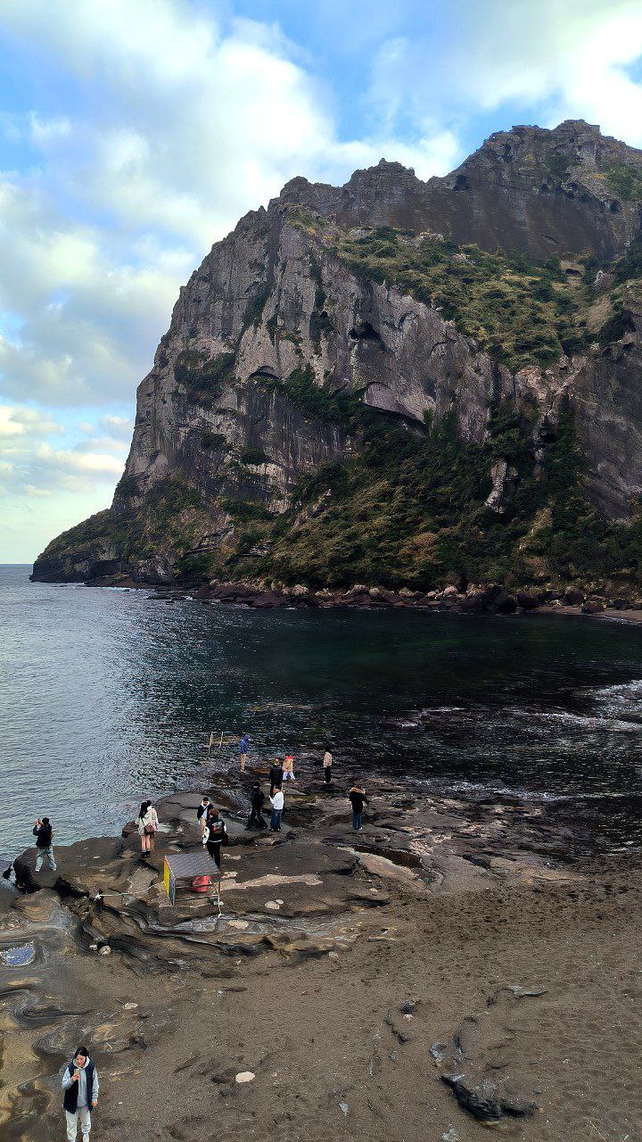 For our first day trip on #Jeju, we chose the extinct Sonsan volcano on the eastern coast., media 8