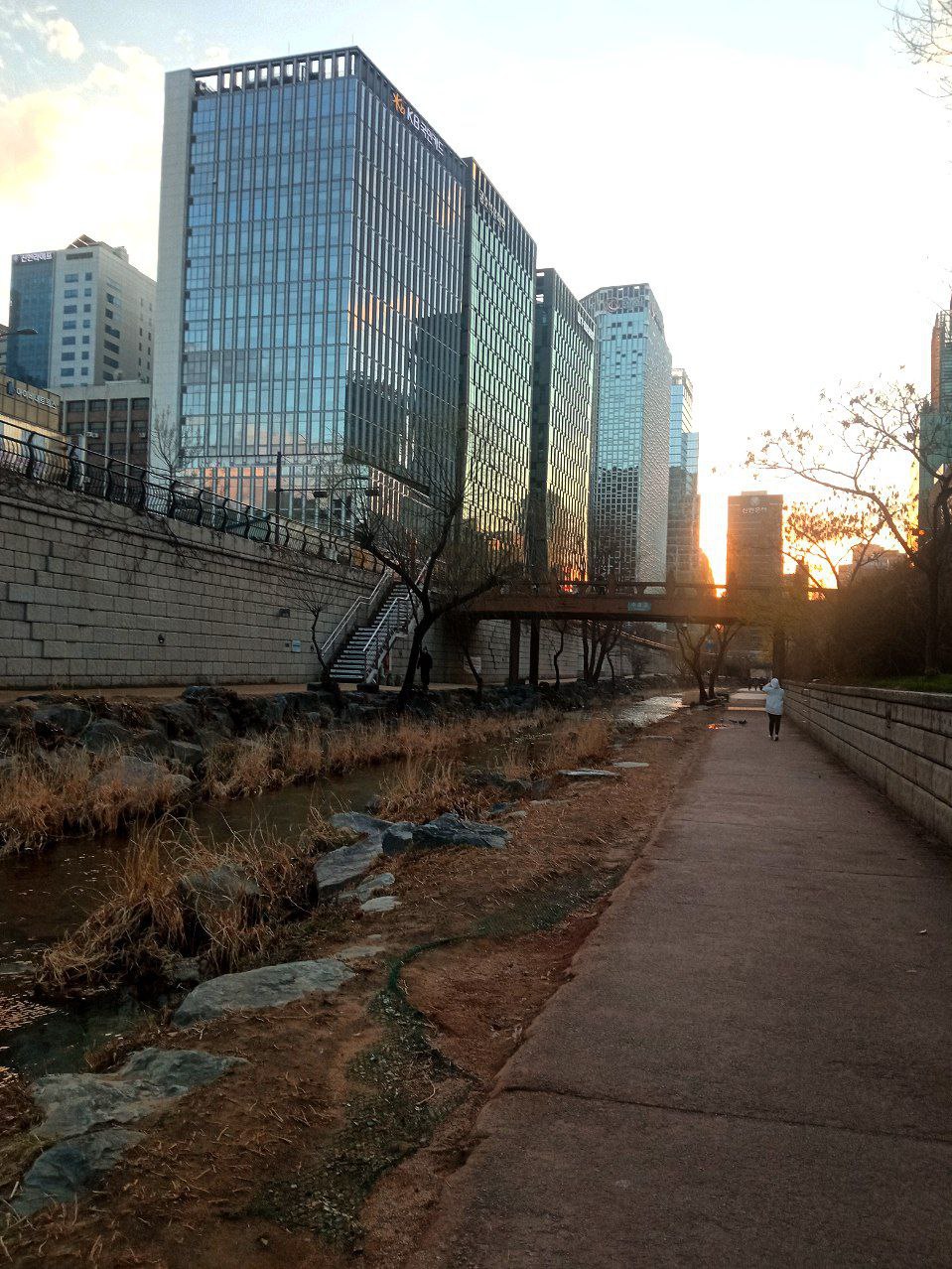 #Seoul, media 2