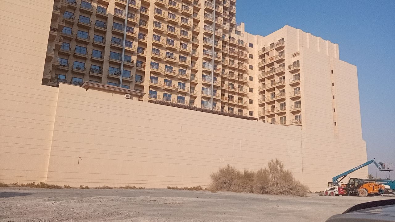 #Dubai, media 1