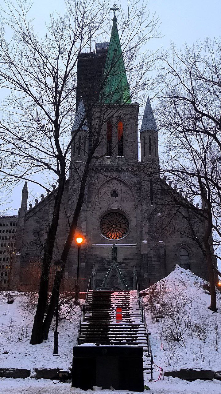 #Montreal, media 1