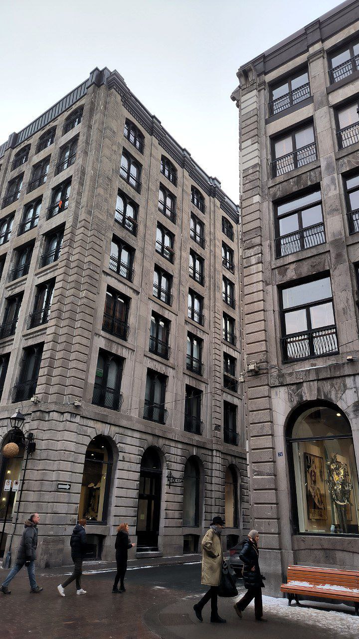 #Montreal, media 4