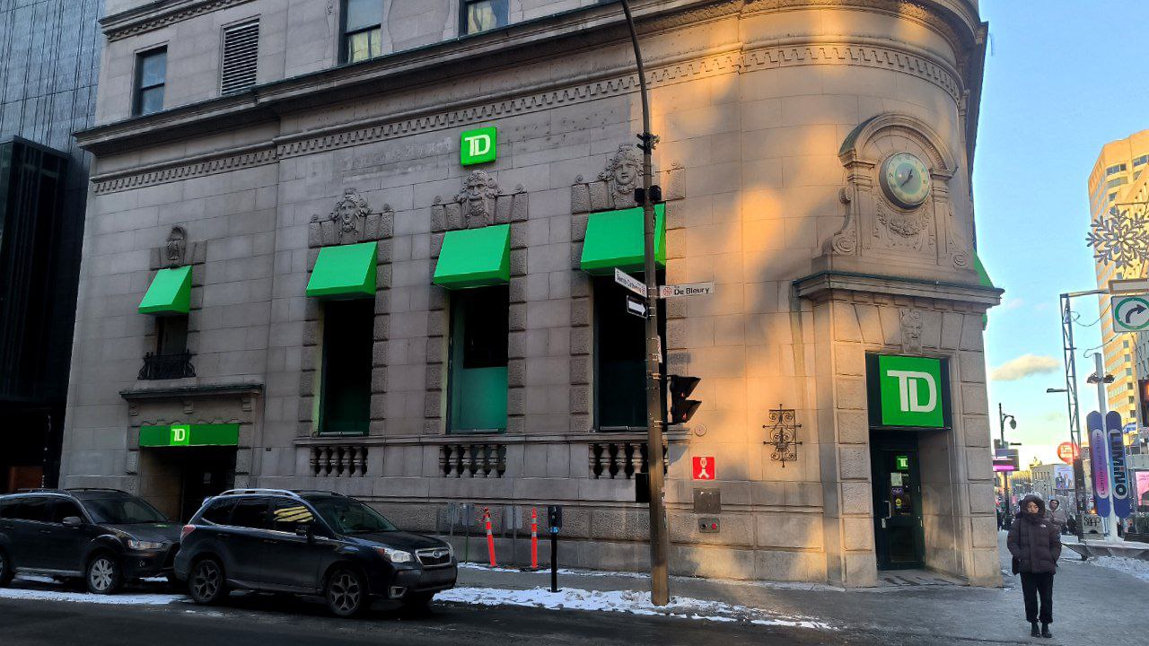 #Montreal, media 1