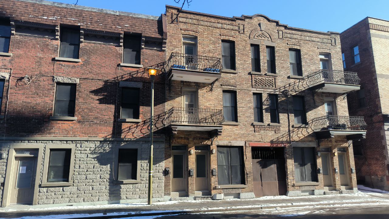 #Montreal, media 4