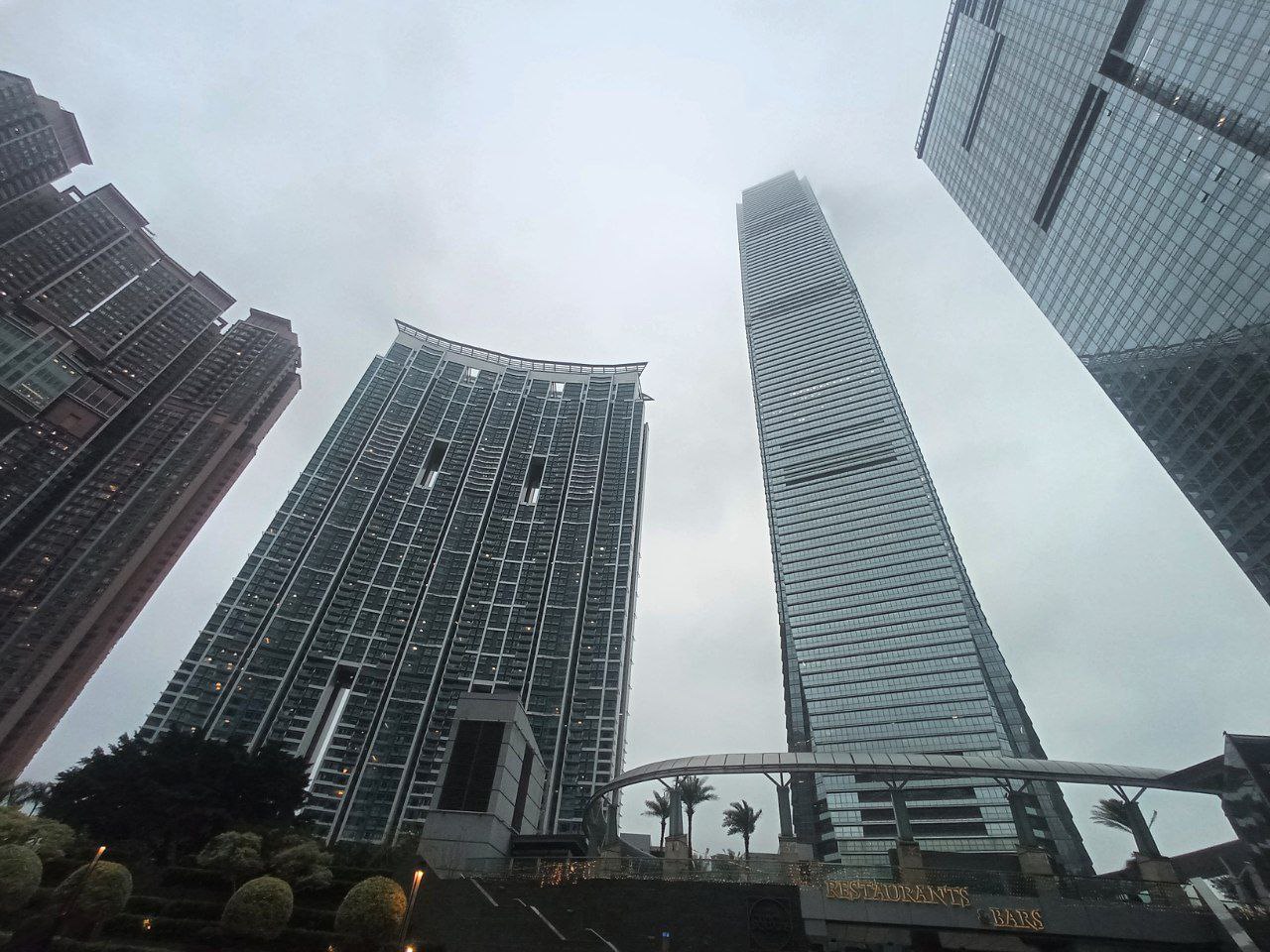 #HongKong, media 2