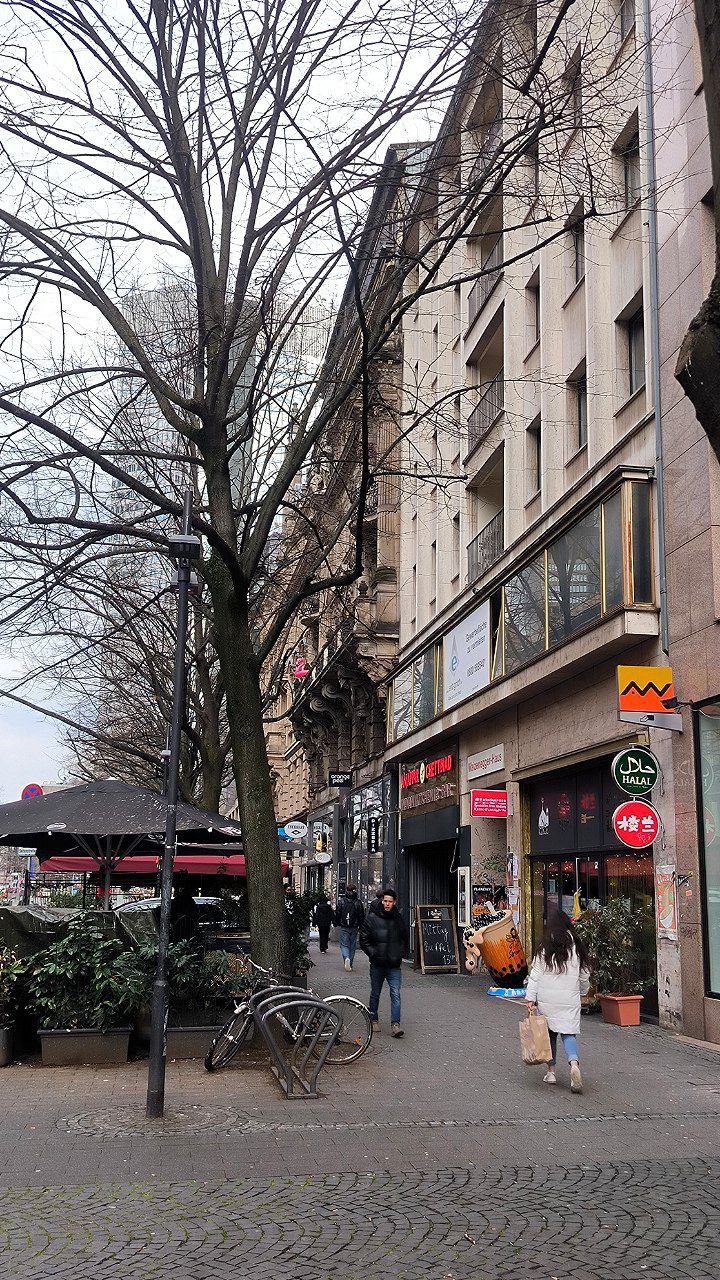 #Frankfurt, media 3