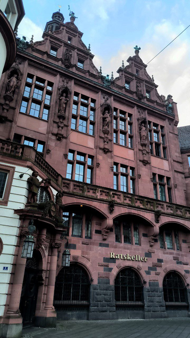 #Frankfurt, media 3