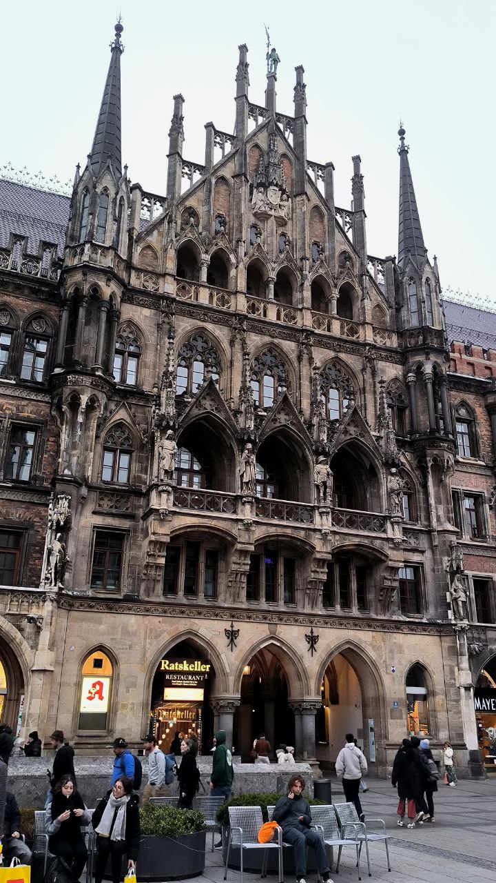 #Munich, media 1