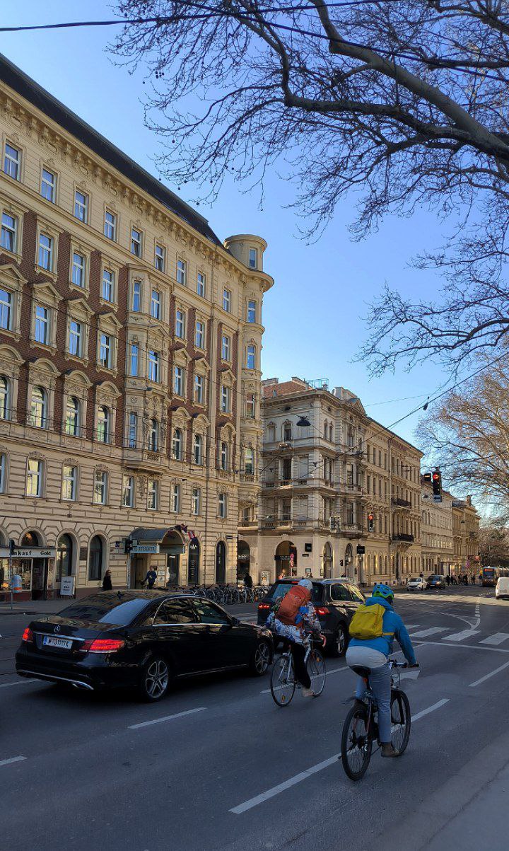#Vienna #Review, media 2