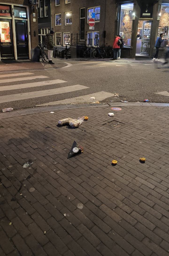 #Amsterdam and the problems with trash, media 4