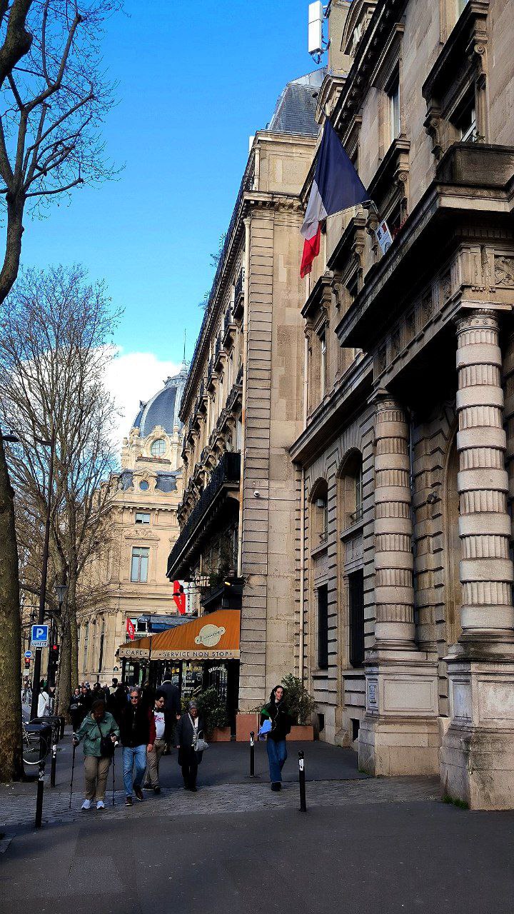 #Paris, media 2