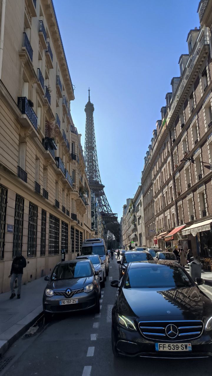 #Paris, media 3