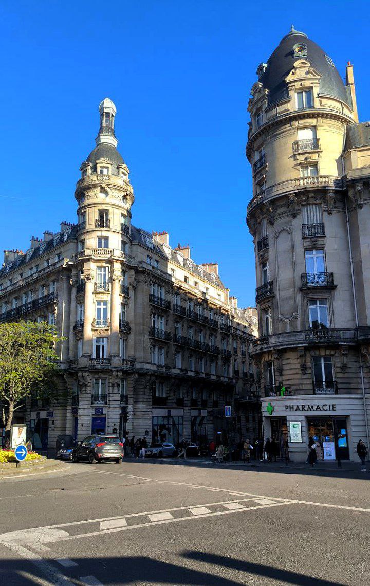 #Paris, media 4