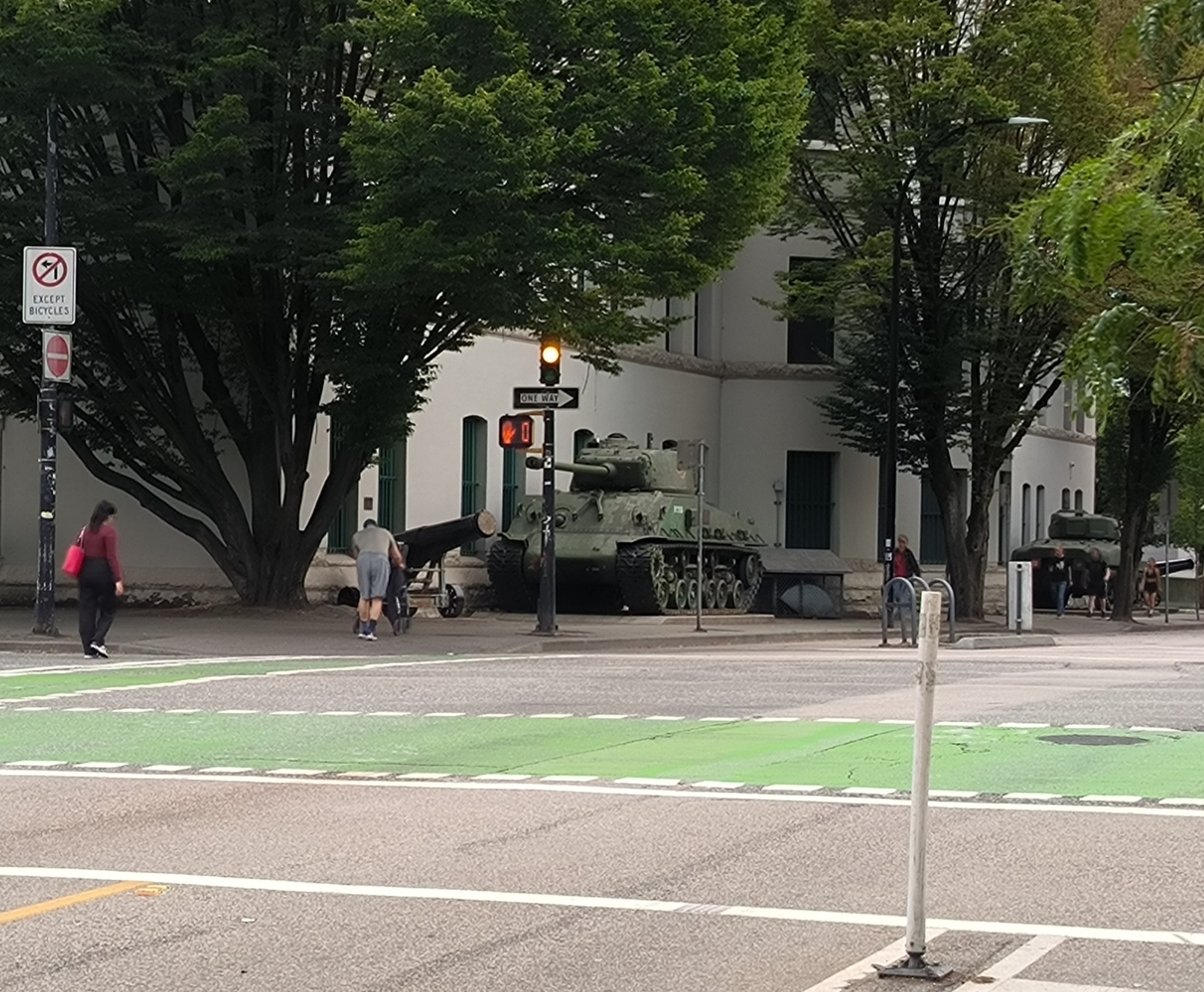 #Vancouver, media 1