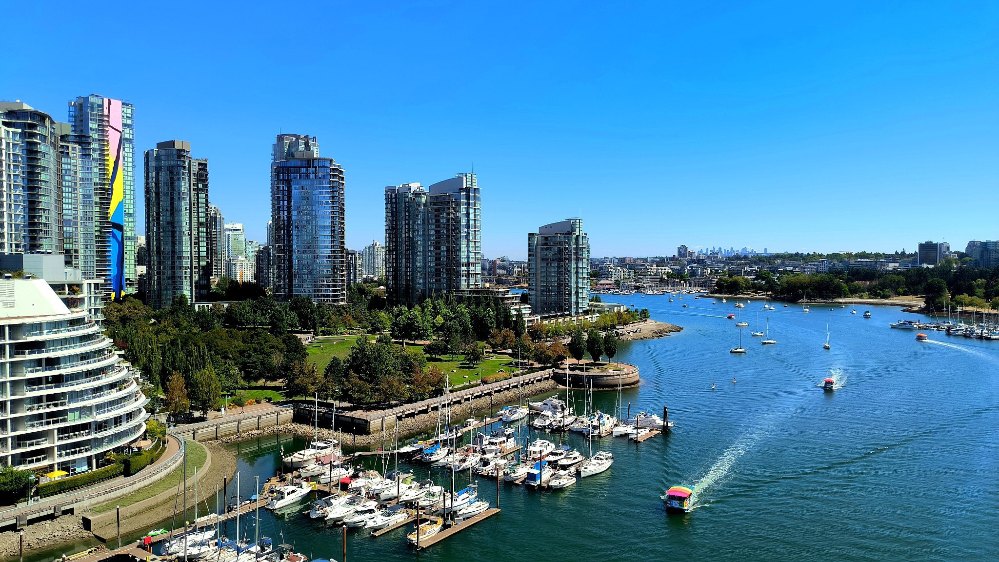 #Vancouver, media 1
