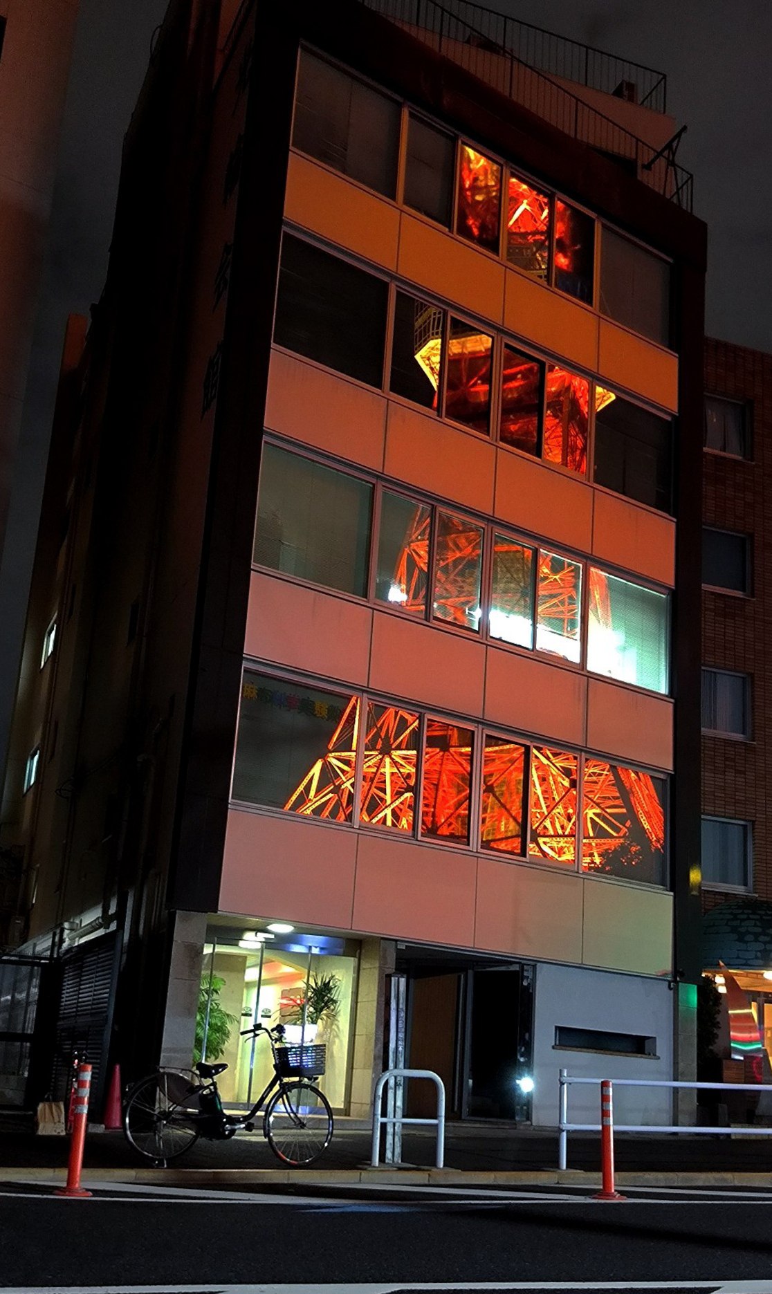 #Tokyo, media 4