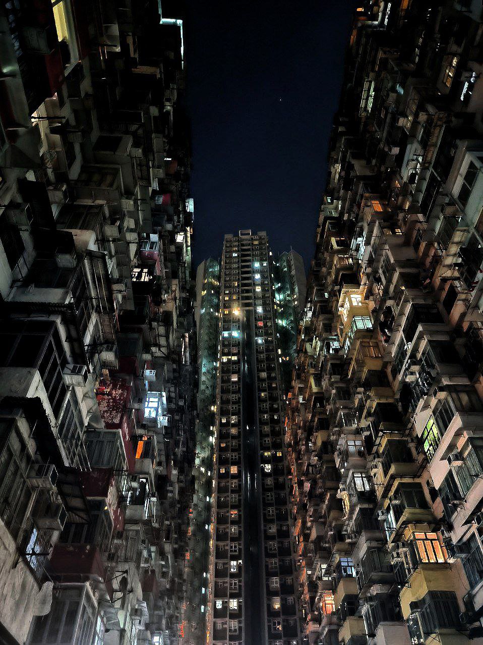 #HongKong, media 3