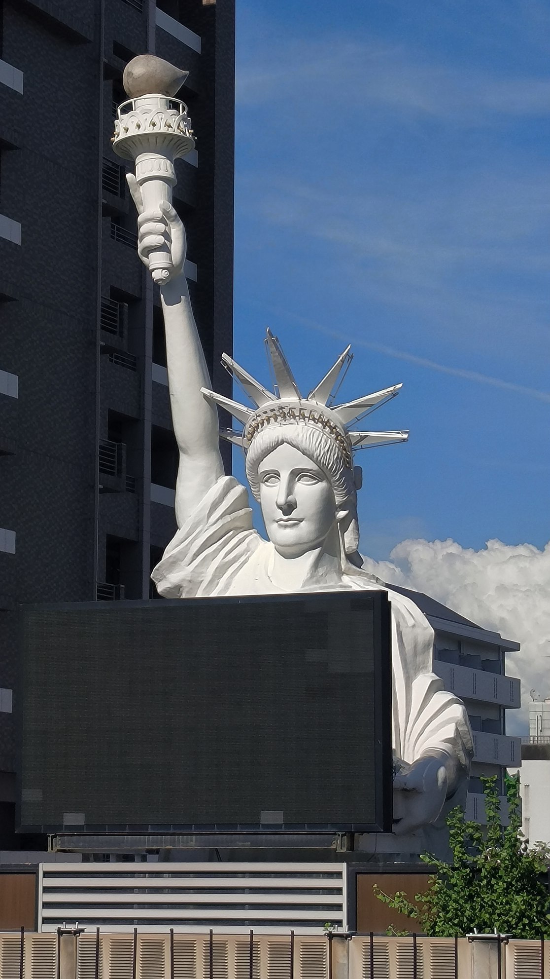 #Osaka, media 1