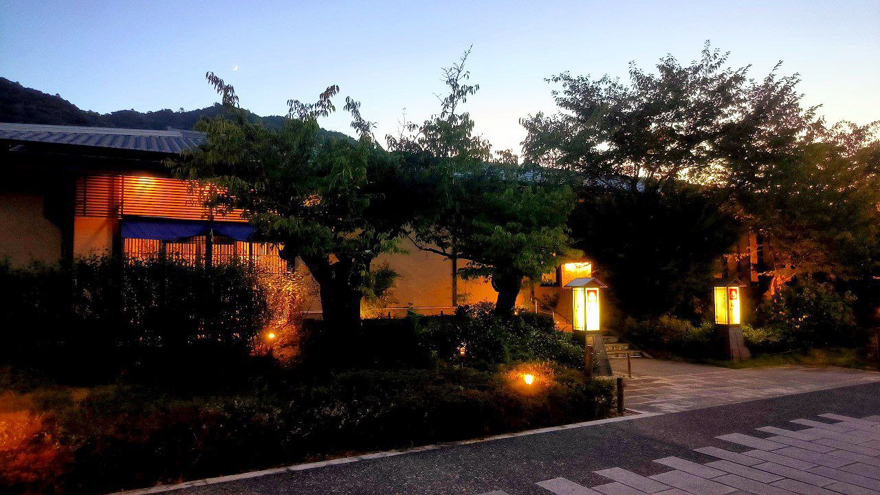 Here's a life hack for you if you're going to #Kyoto in the summer to climb mountains -…, media 3