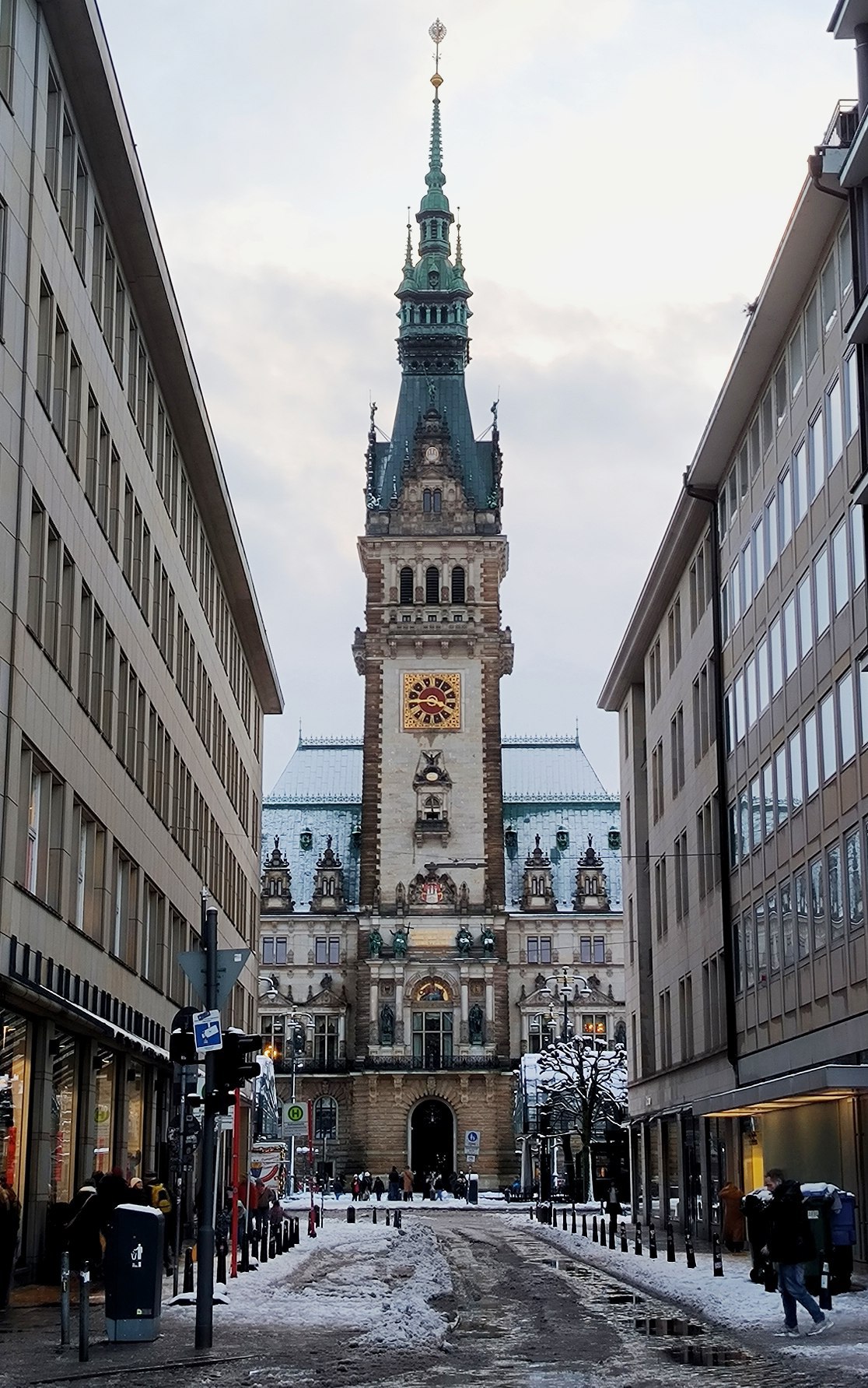 #Hamburg, media 1