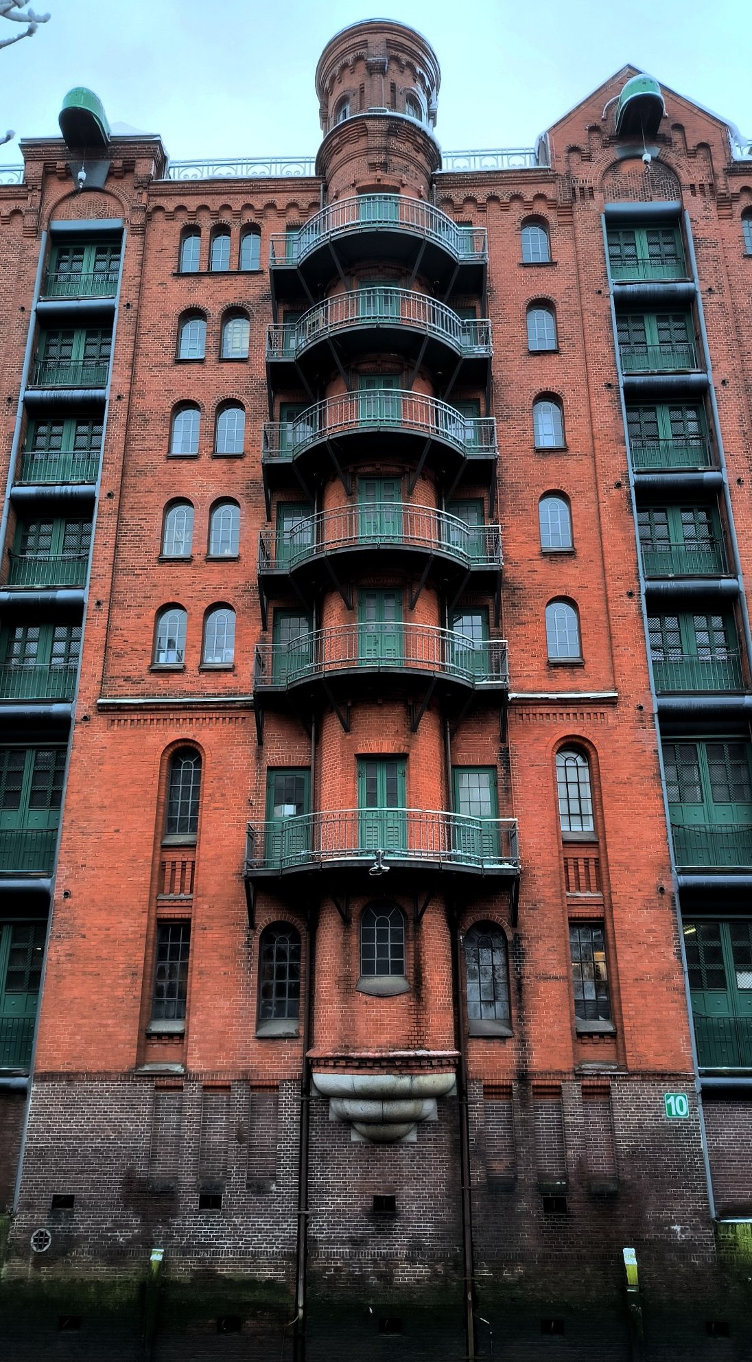 Of course, since the warehouse district of #Hamburg was declared a cultural heritage…, media 7