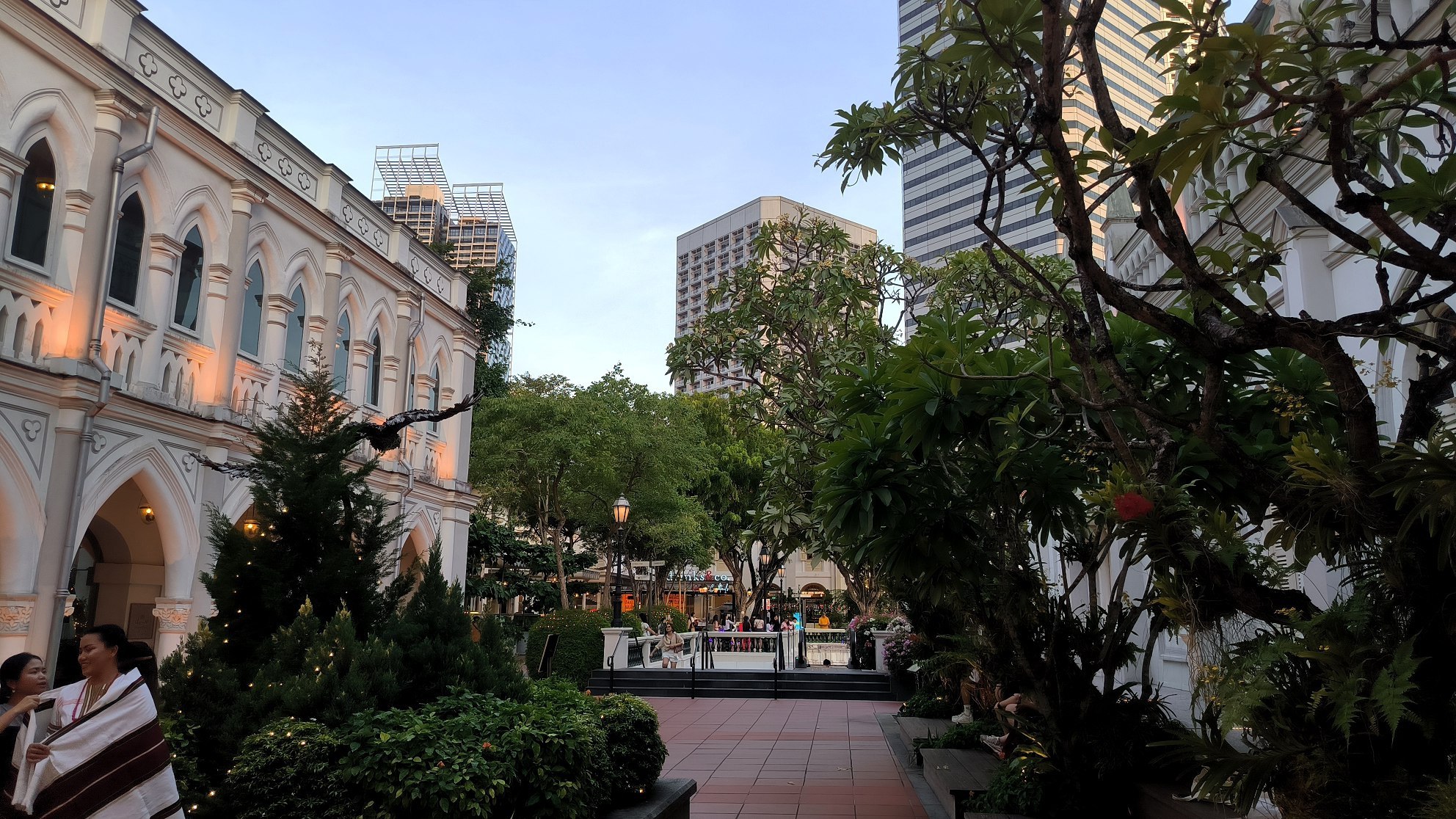 #Singapore, media 4