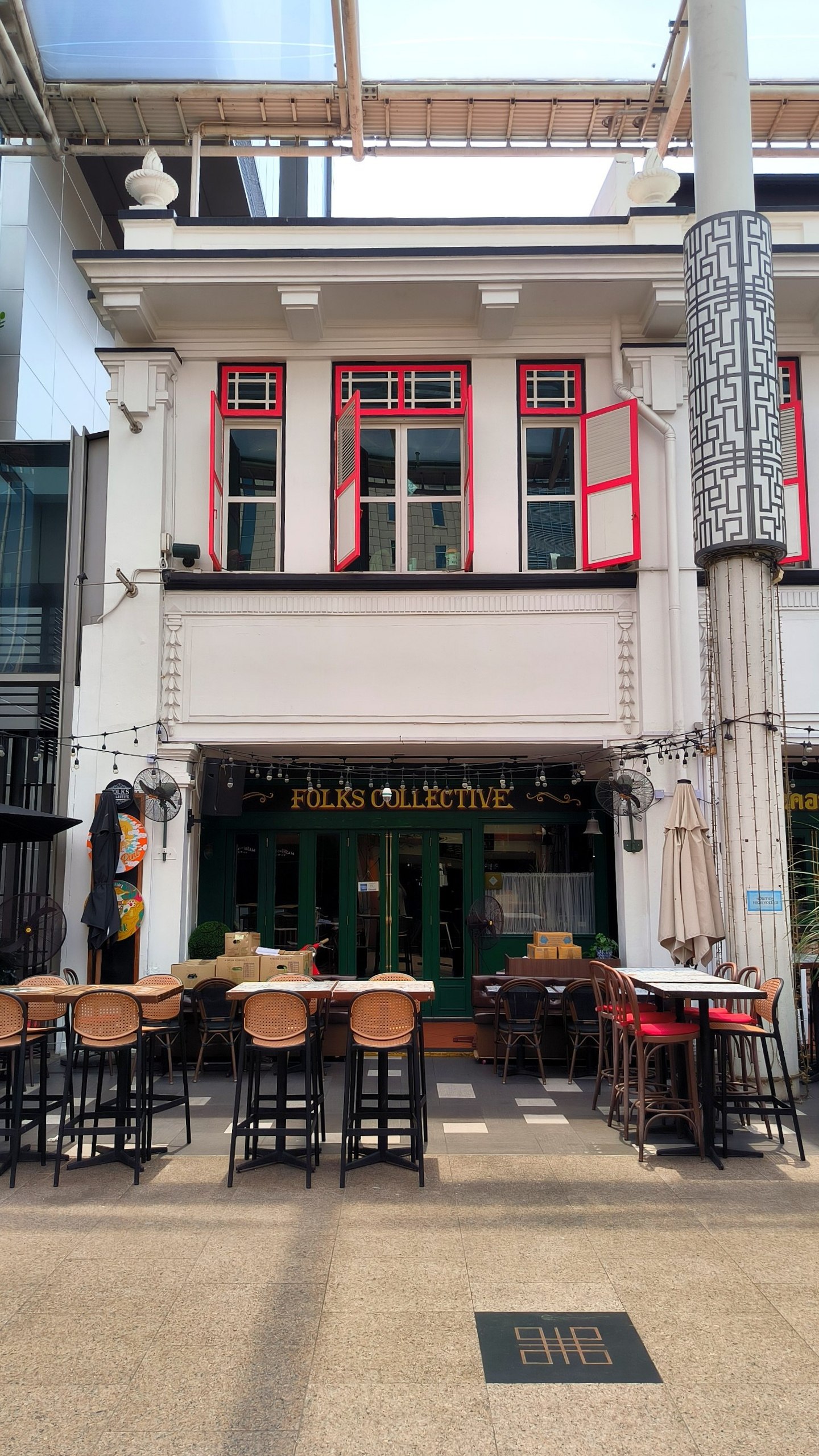 Chinatown in #Singapore is a treasure trove of the city's colonial architecture., media 1