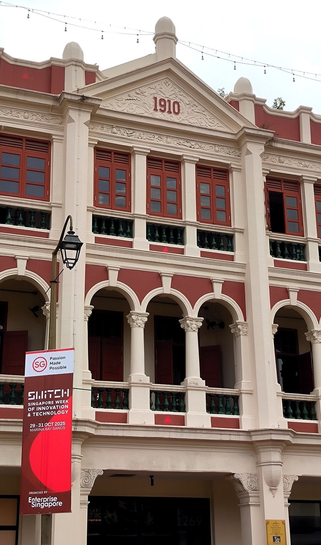 Chinatown in #Singapore is a treasure trove of the city's colonial architecture., media 5
