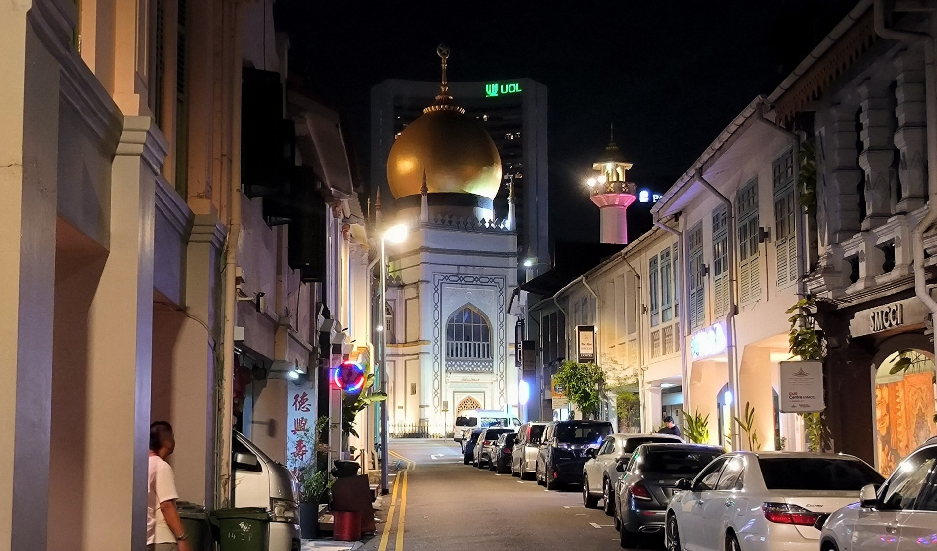On the last evening before my departure, I managed to visit another ethnic district of…, media 7