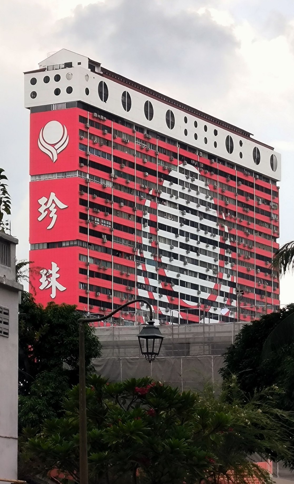 Unfortunately, I only got to see the highlights of #Singapore in the city center, so…, media 1