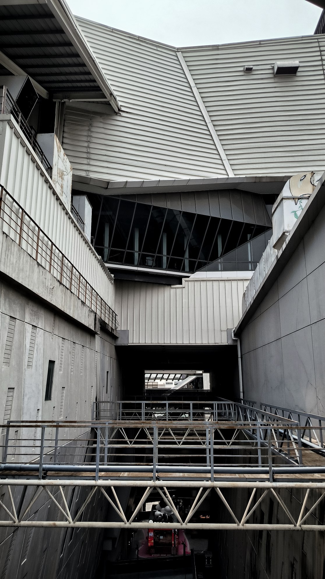 #Bangkok industrial, media 2