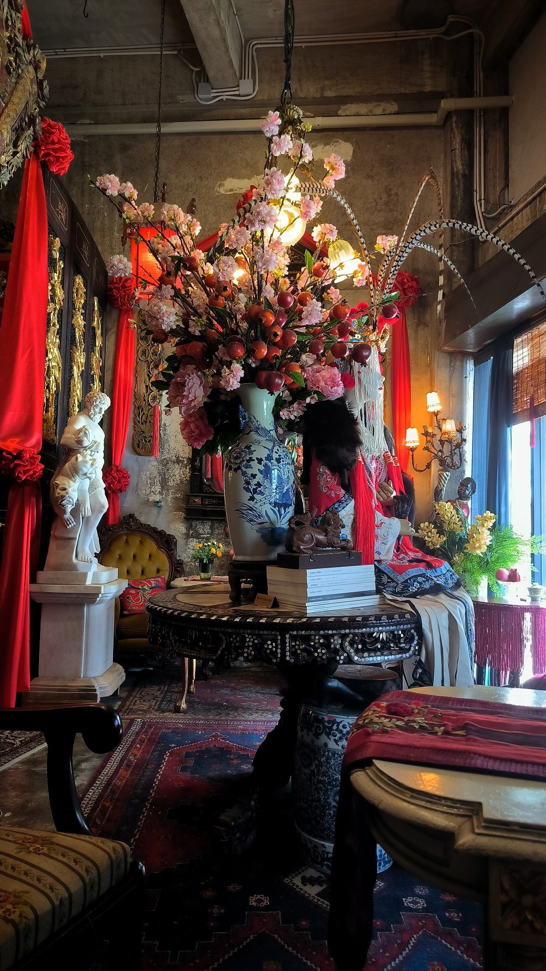 A hidden gem of Chinatown in #Bangkok - Qilin Tea House…, media 4