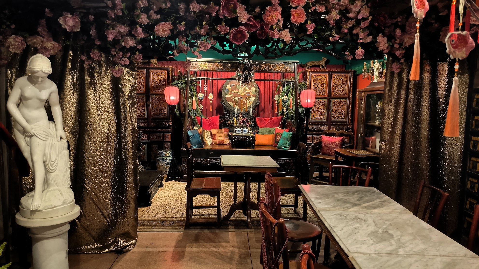 A hidden gem of Chinatown in #Bangkok - Qilin Tea House…, media 8