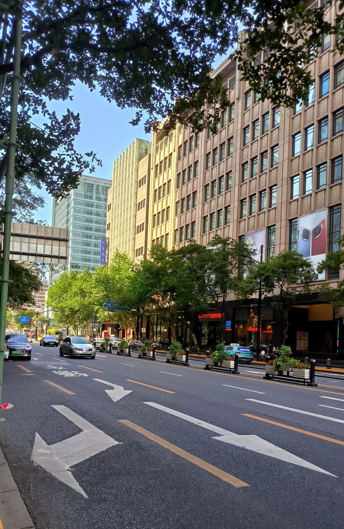 #Shanghai, media 1
