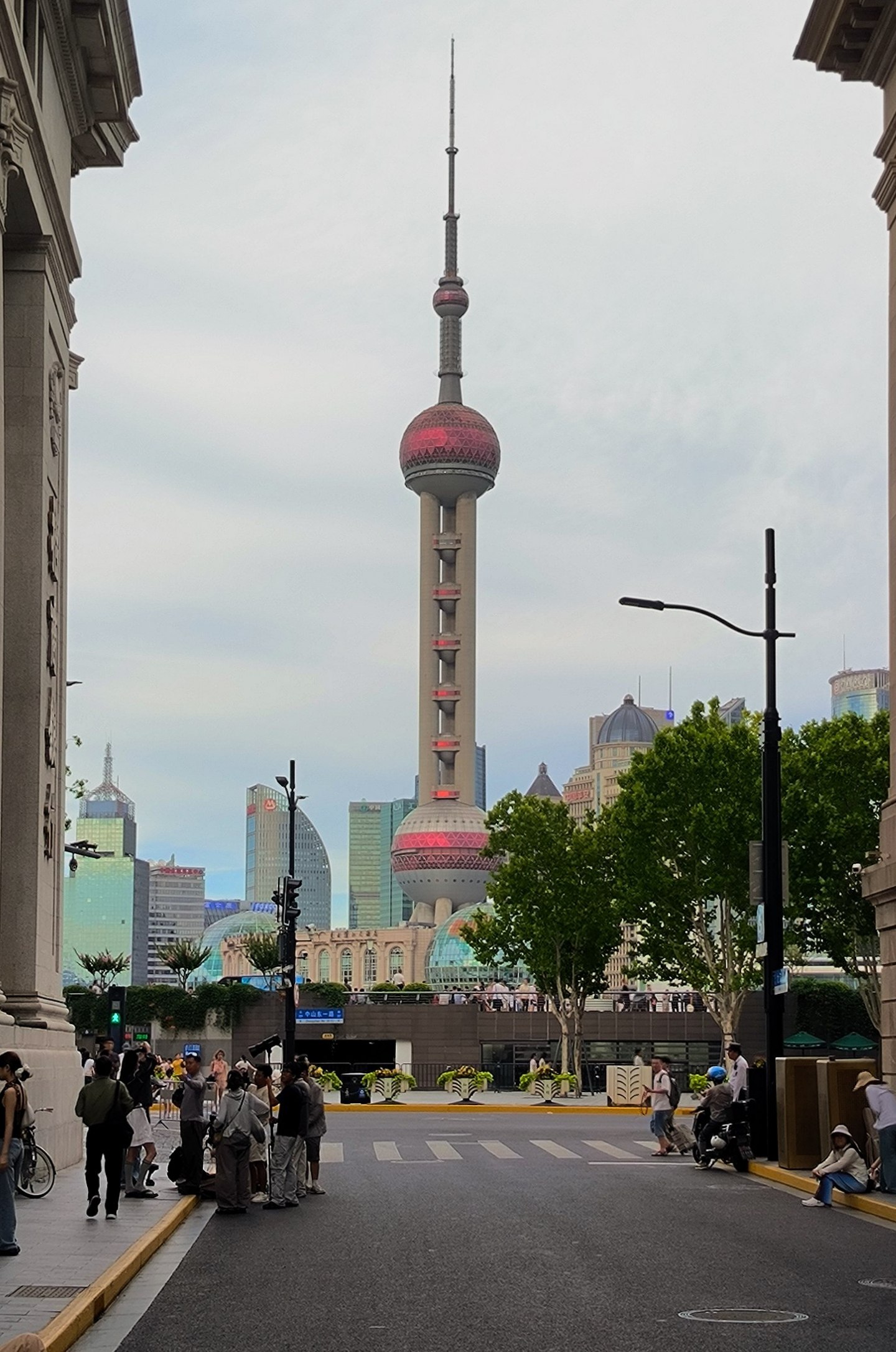 #Shanghai, media 2