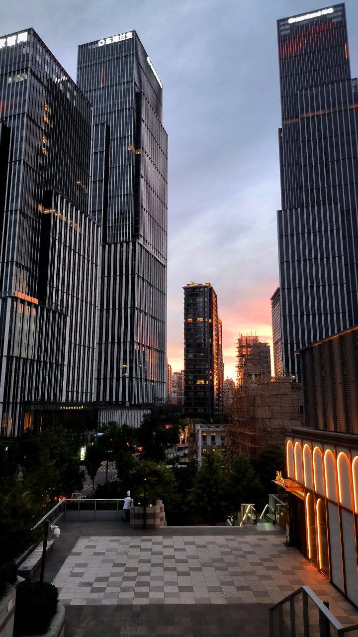 #Shanghai, media 1