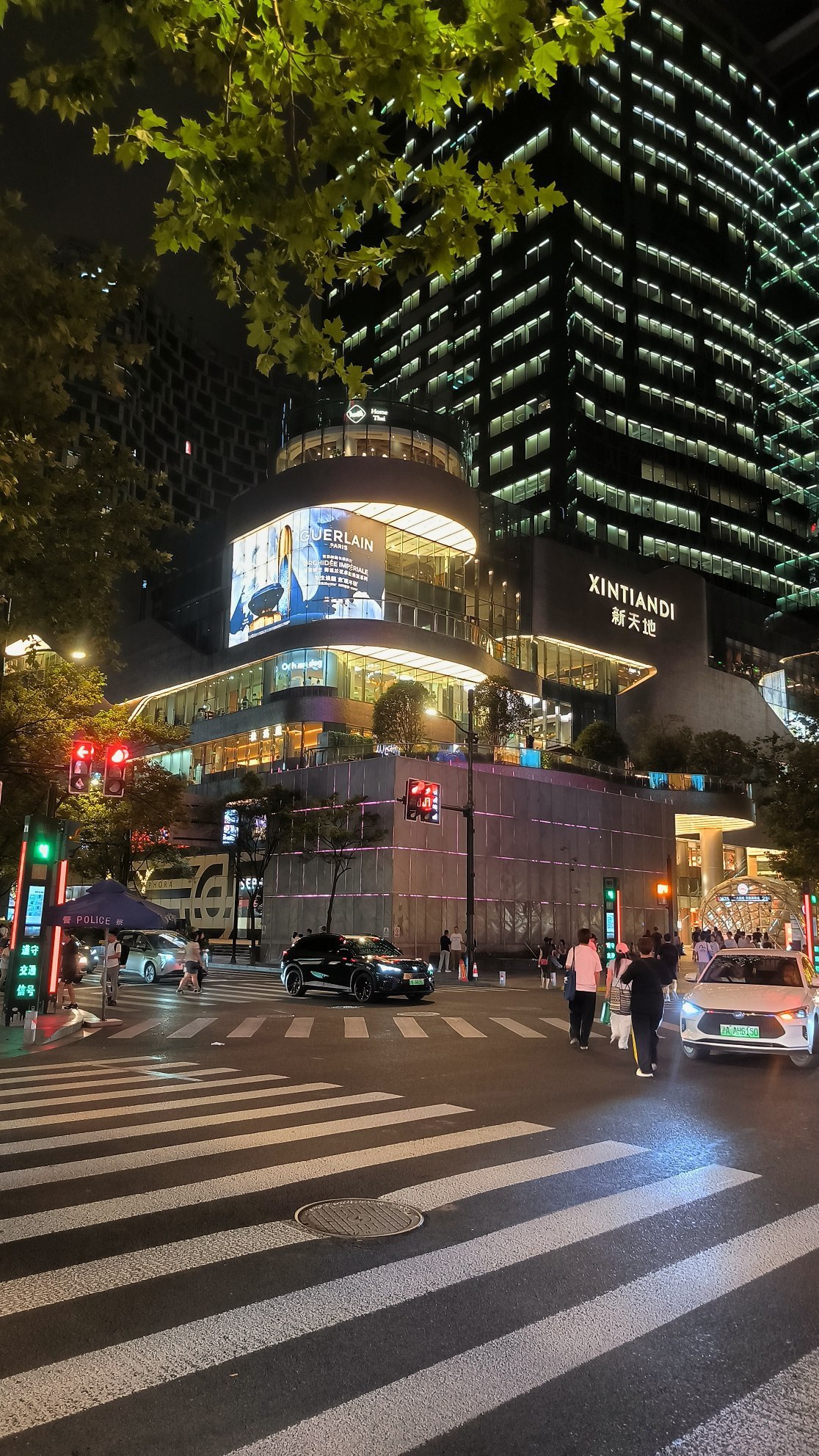 #Shanghai, media 1