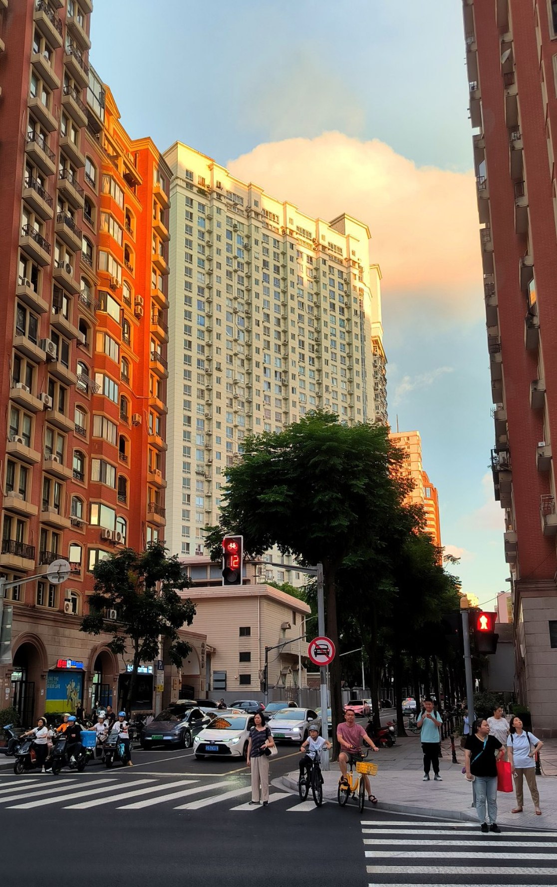 #Shanghai, media 9