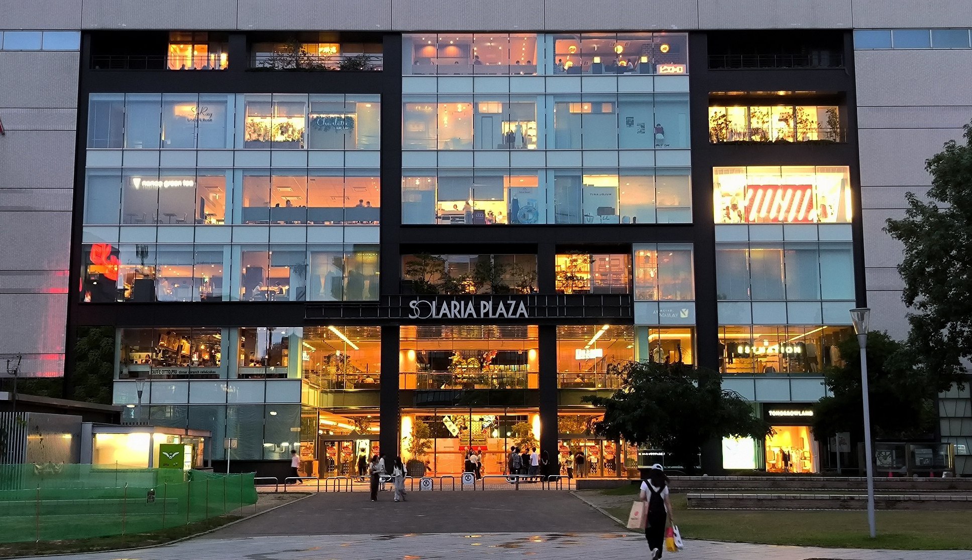 Well, since my readers seem to enjoy Japan, I'll tell you about one of my trips to the…, media 4