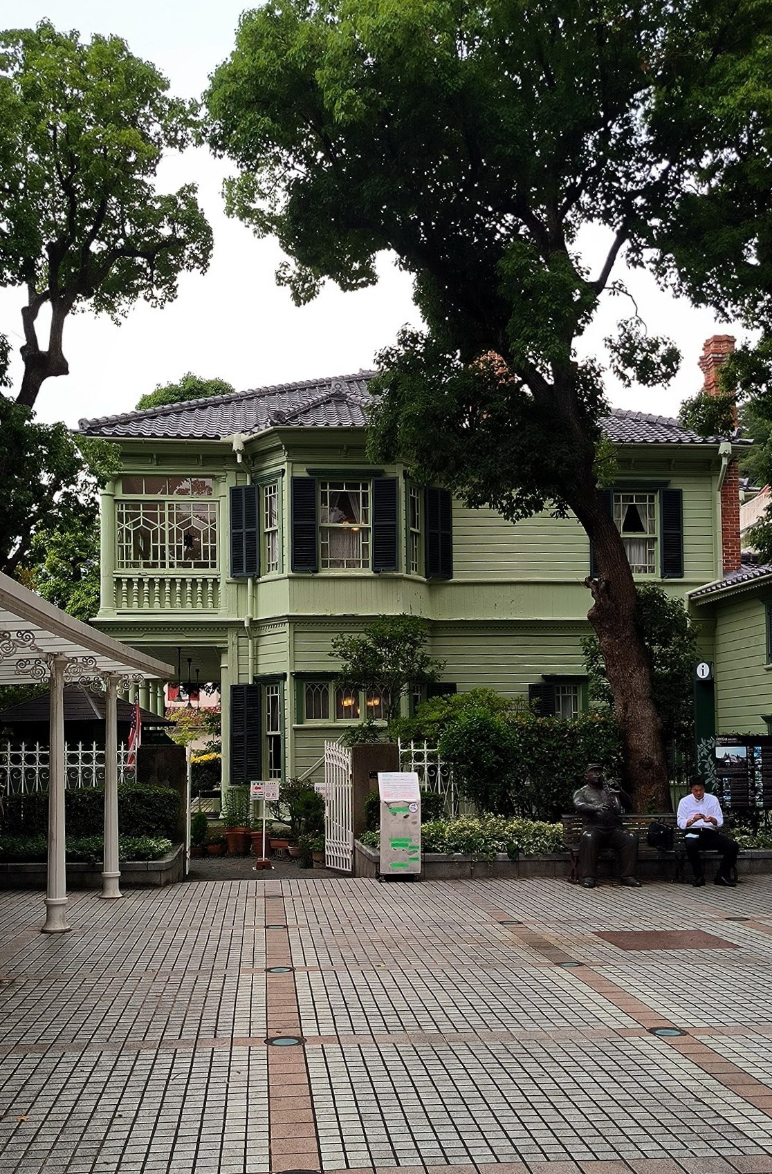 It so happens that Kobe boasts a wealth of non-Japanese architecture., media 7